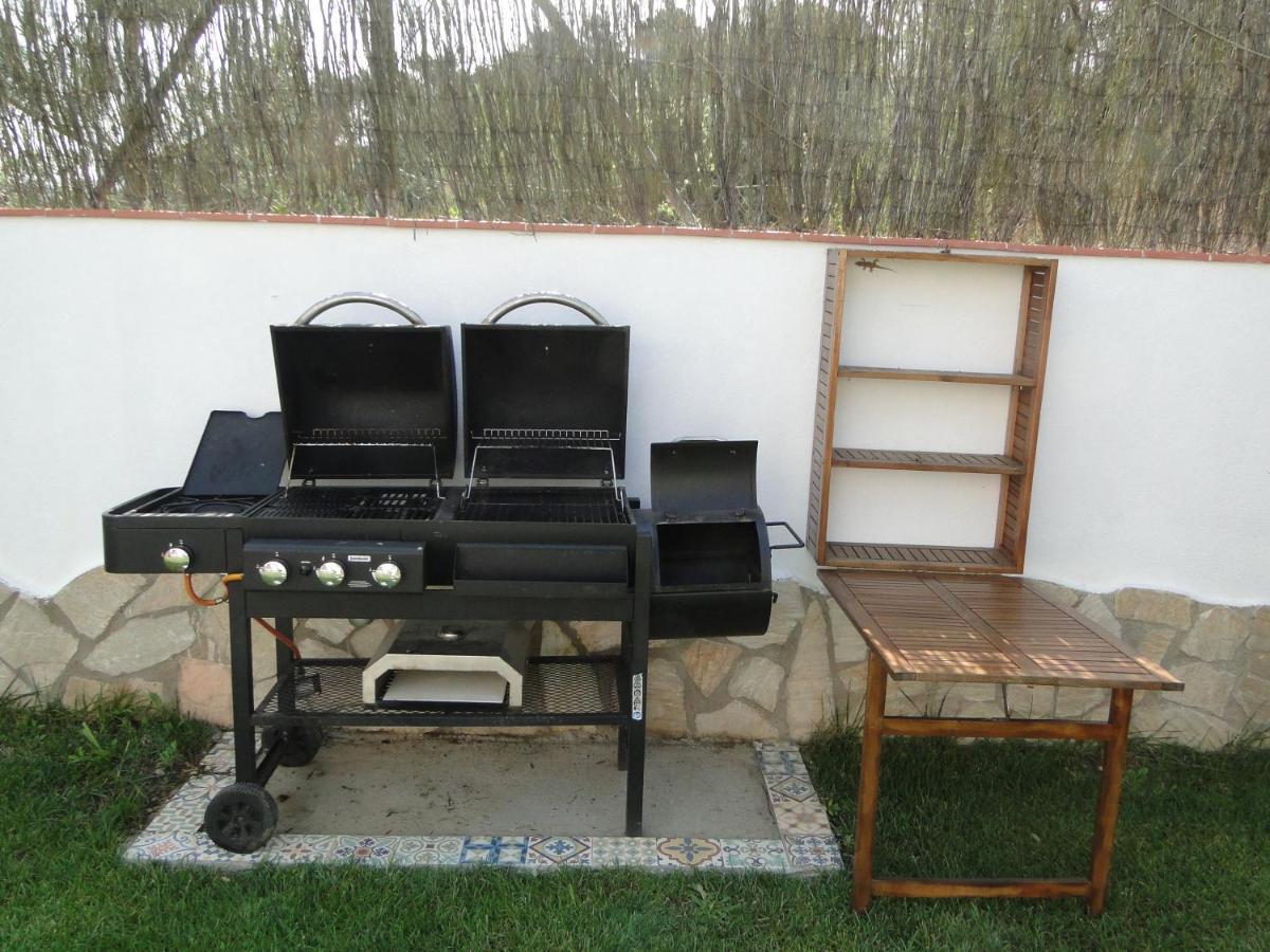 Puigventos Detached Villa For 6 People In Lloret De Mar With Comunal Outdoor Swimming Pool מראה חיצוני תמונה