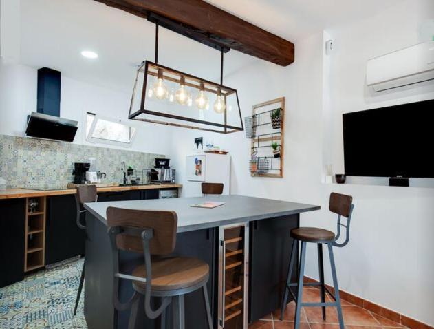 Puigventos Detached Villa For 6 People In Lloret De Mar With Comunal Outdoor Swimming Pool מראה חיצוני תמונה
